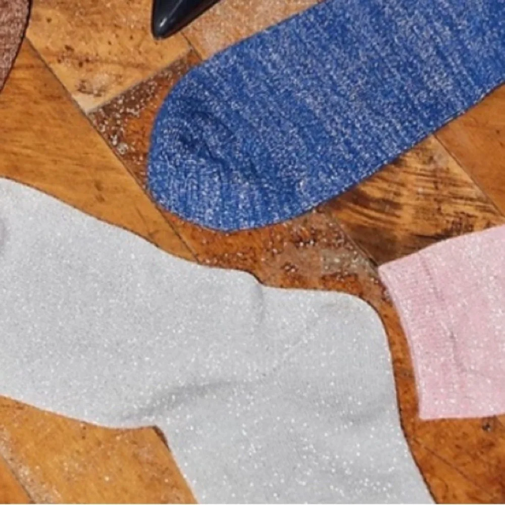 NEW FREE PEOPLE Light Blue pastel Lurex Crew Socks Women’s NWT new in package